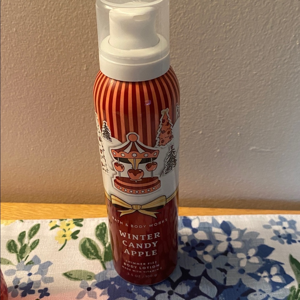 BBW Twisted Peppermint Shower Gel & Winter Candy Apple Shimmer Fizz Body Lotion - Picture 2 of 4